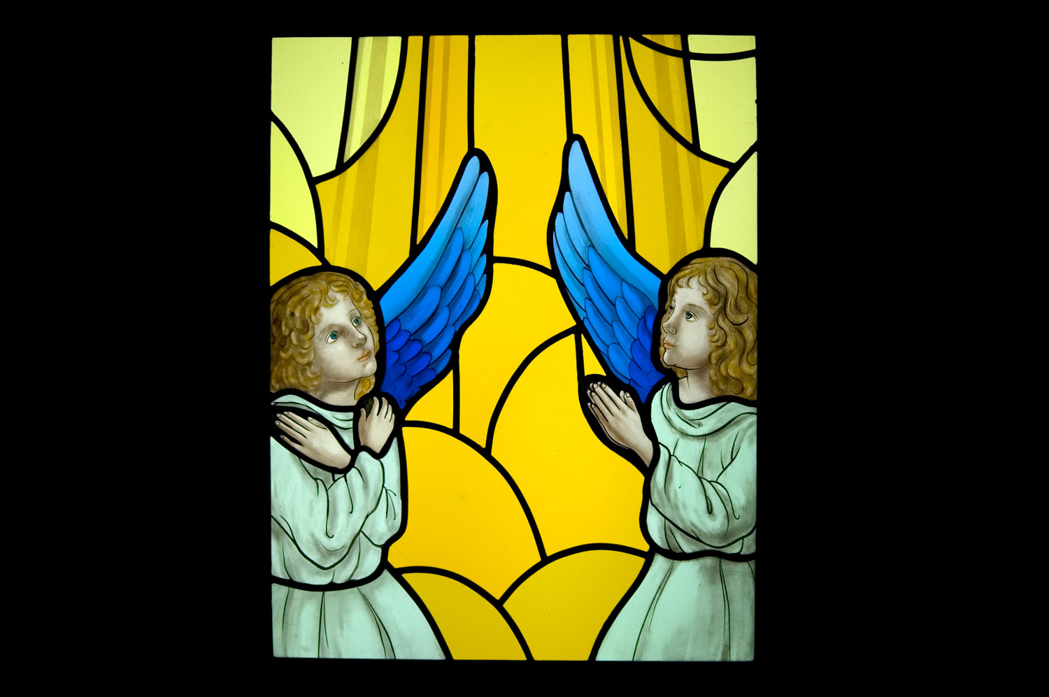 リラベル教会ステンドグラス詳細写真「天使」
